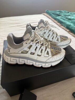 Versace Women's White & Pink Trigeca Sneaker